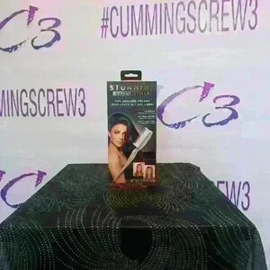 Stunning volume styler brush for amazing volume that lasts all day.nib